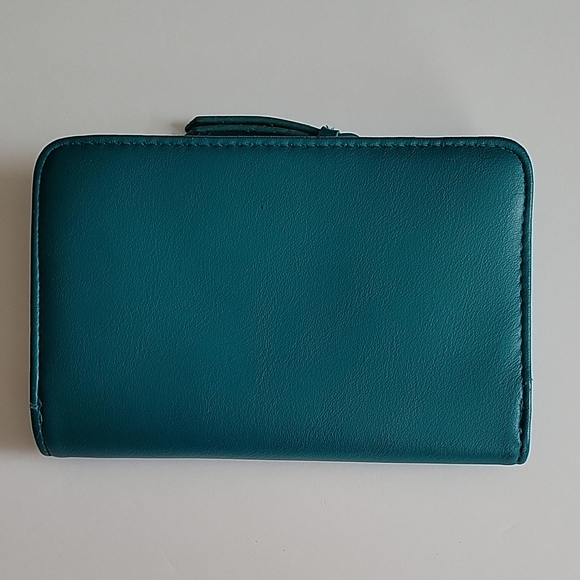 Unbranded Handbags - 💥GIVEAWAY💥 Unbranded Wallet